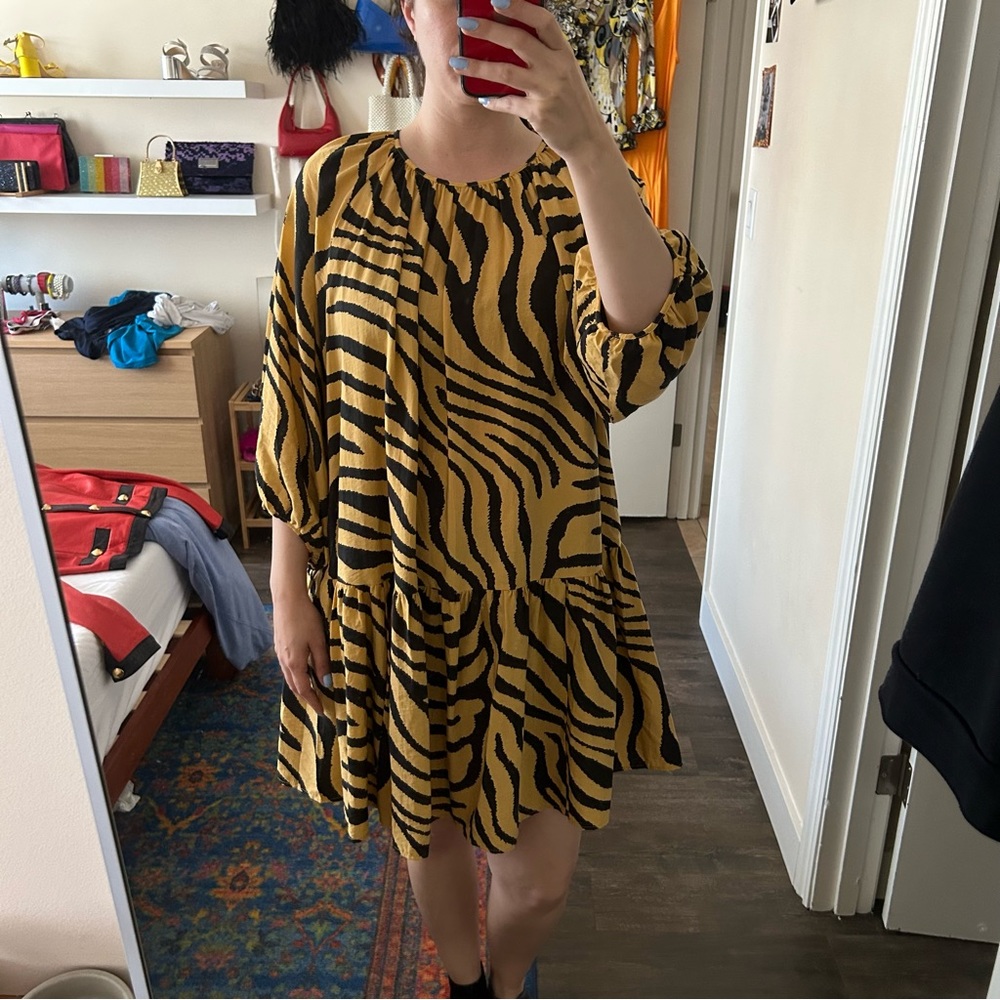 H&M Dress - Picture 2 of 5